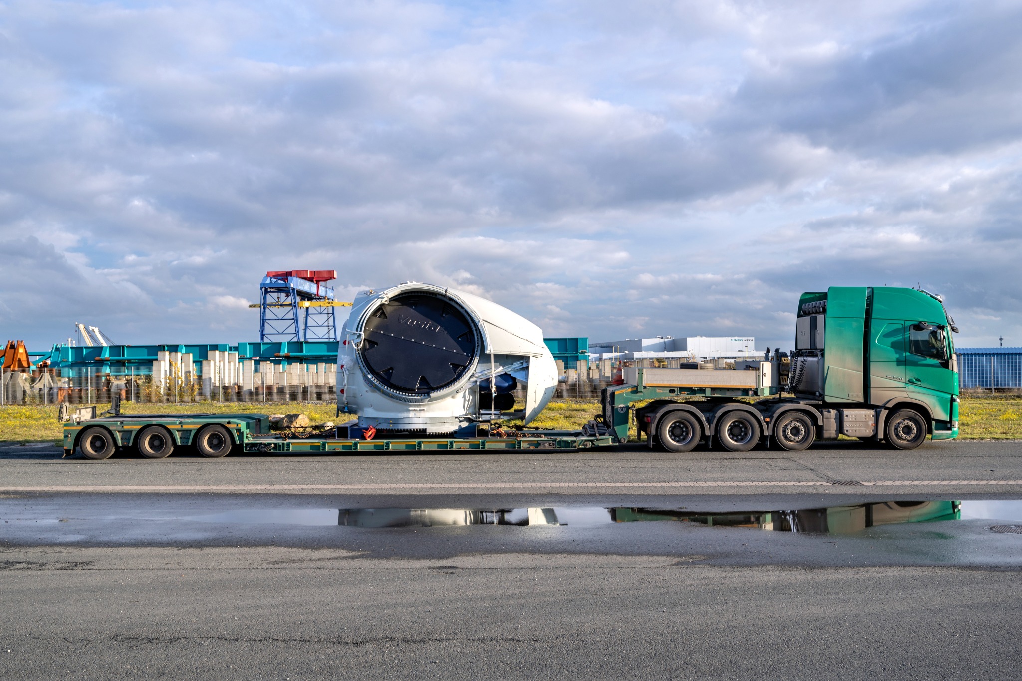 Nacelle transport